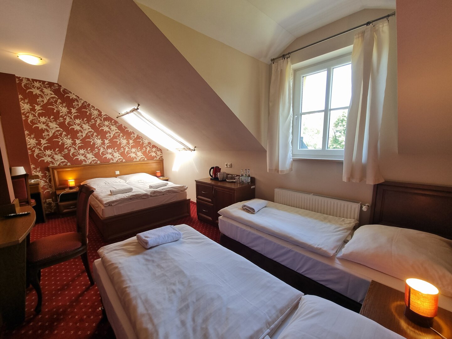 Pok&oacute;j czteroosobowy 