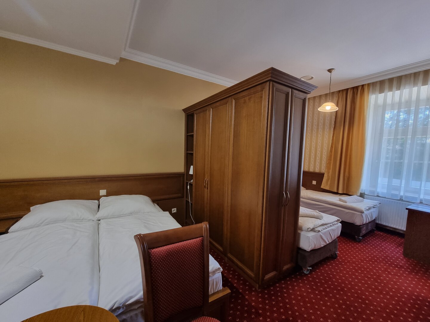 Pok&oacute;j czteroosobowy 