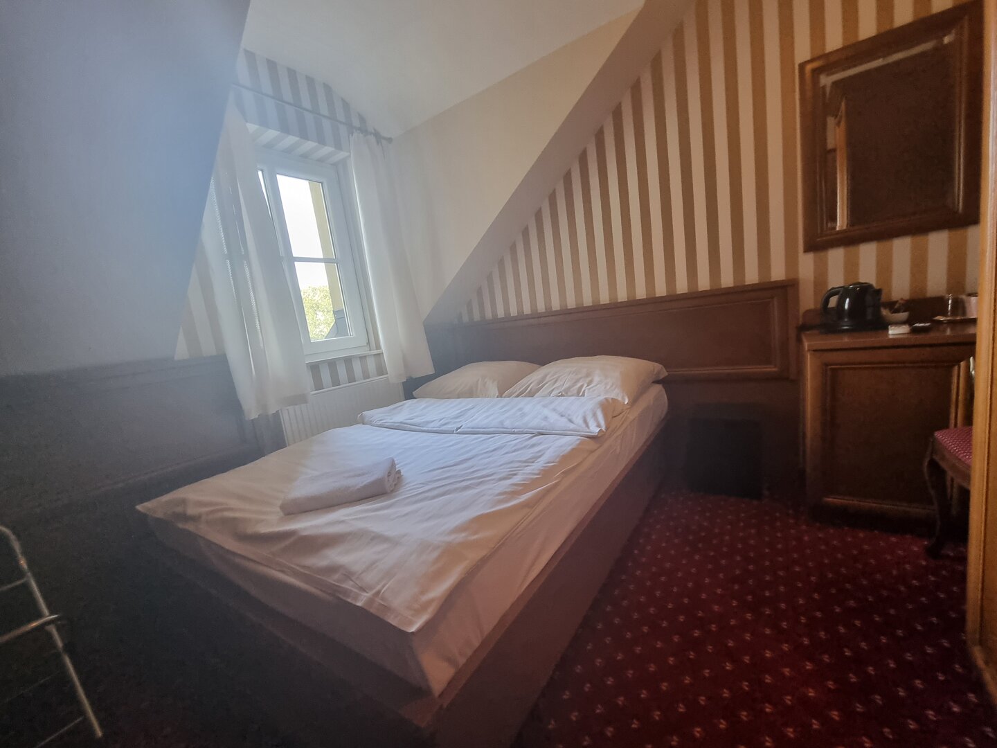 Pok&oacute;j Jednoosobowy typu Business